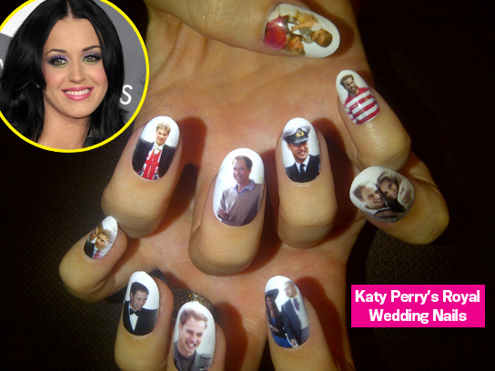 Katy Perry exibe os rostos do casamento real inglês em suas unhas. Fonte: http://hollywoodlife.com/2011/04/29/katy-perry-royal-wedding-nails/